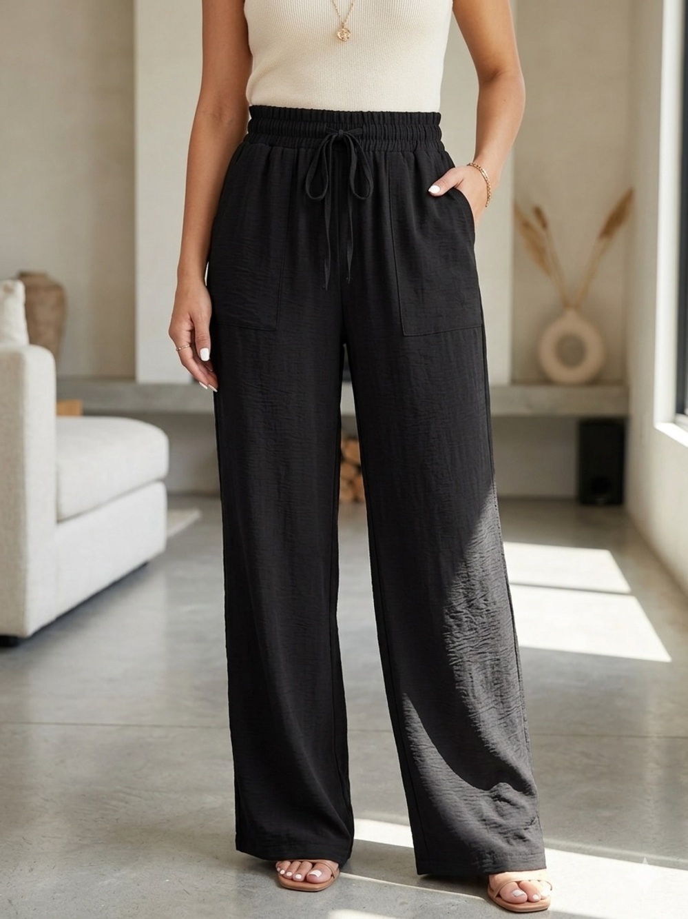 Women's Black Wide-Leg Drawstring Pants